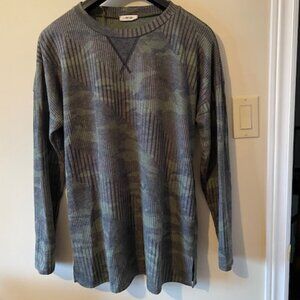First Love long sleeved green/black tunic style camouflage jersey– Size L